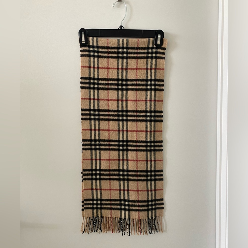 Vintage, Burberry Classic Beige, Black, Red tartan Check Scarf, 100% cashmere